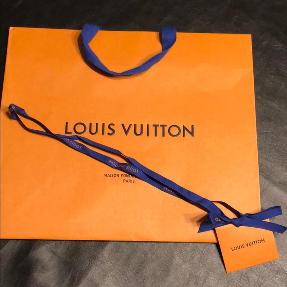 LOUIS VUITTON MEDIUM SHOPPING BAG